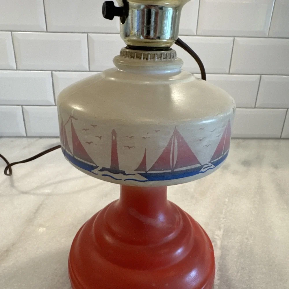 Vintage P&A Mfg‎ Co Waterbury Coral Red Oil Kerosene Lamp Sailboats Nautical